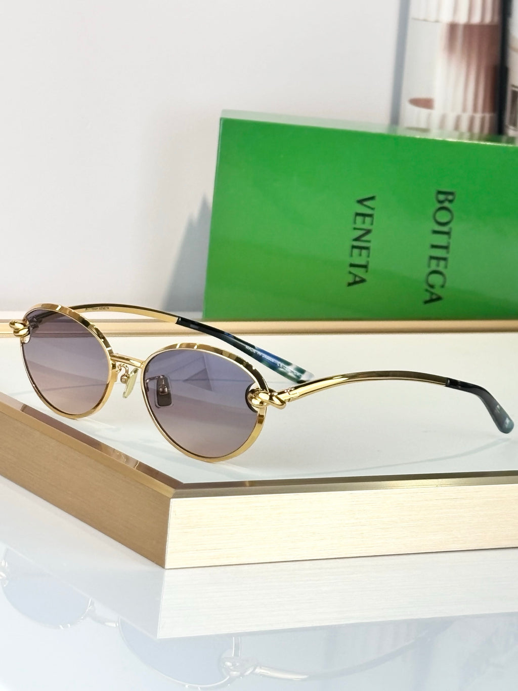 Bottega Veneta BV40072U Green Designer Sunglasses 55-17-142 mm - detail image 5