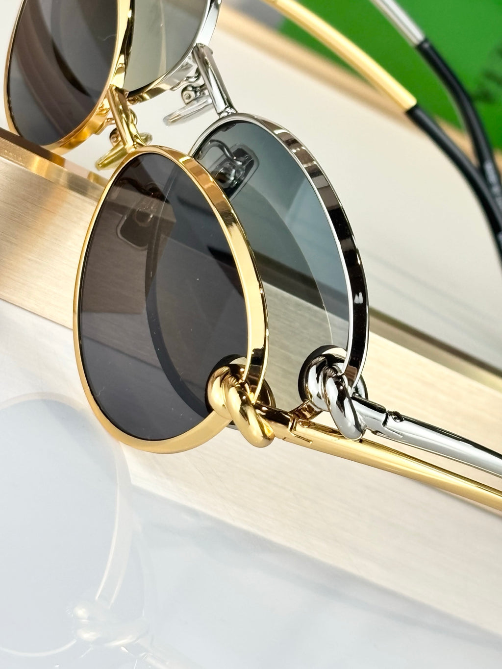 Bottega Veneta BV40072U Green Designer Sunglasses 55-17-142 mm - detail image 8