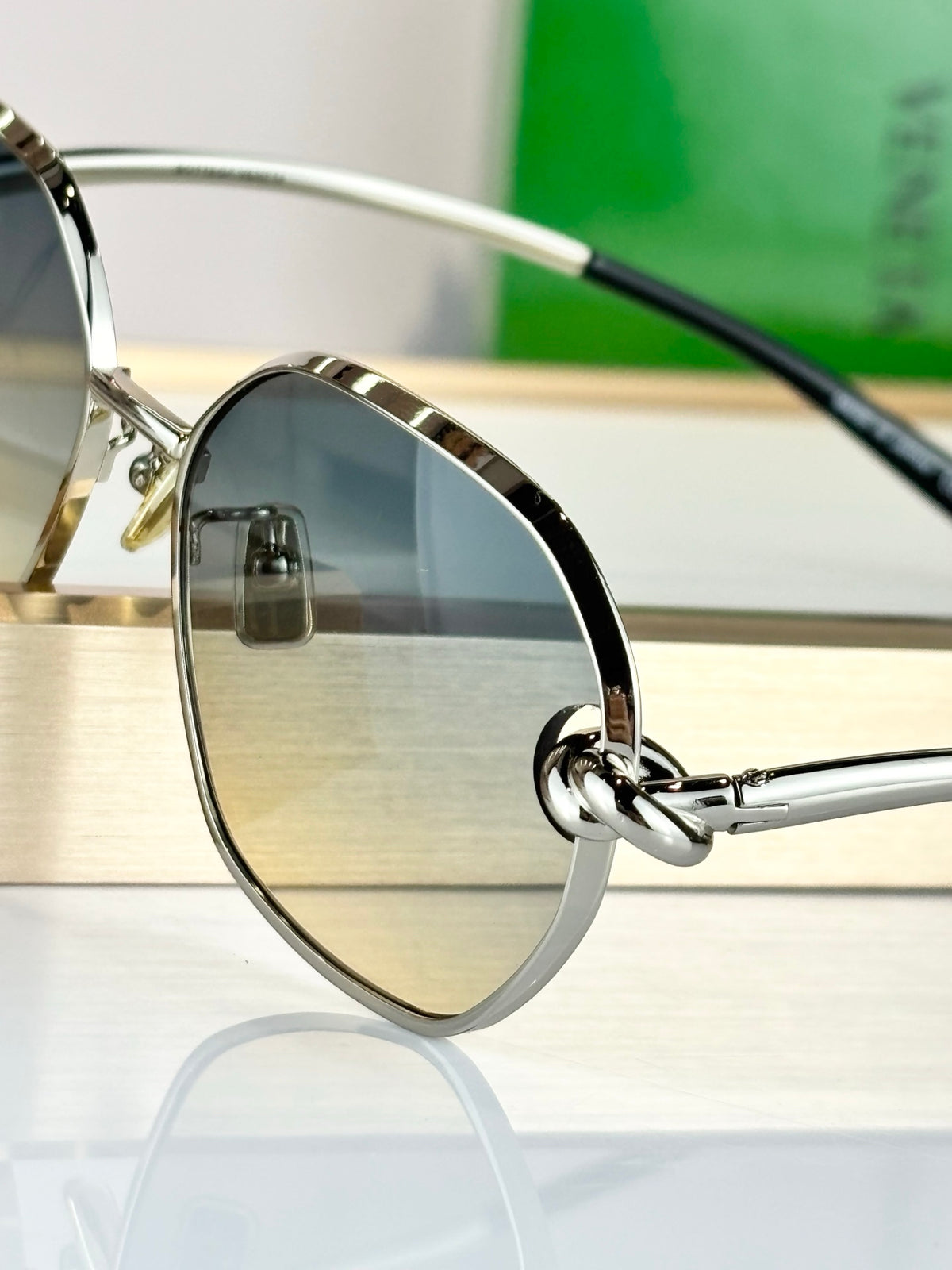 Bottega Veneta BV40073U Green Designer Sunglasses 59-18-142 mm - detail image 8