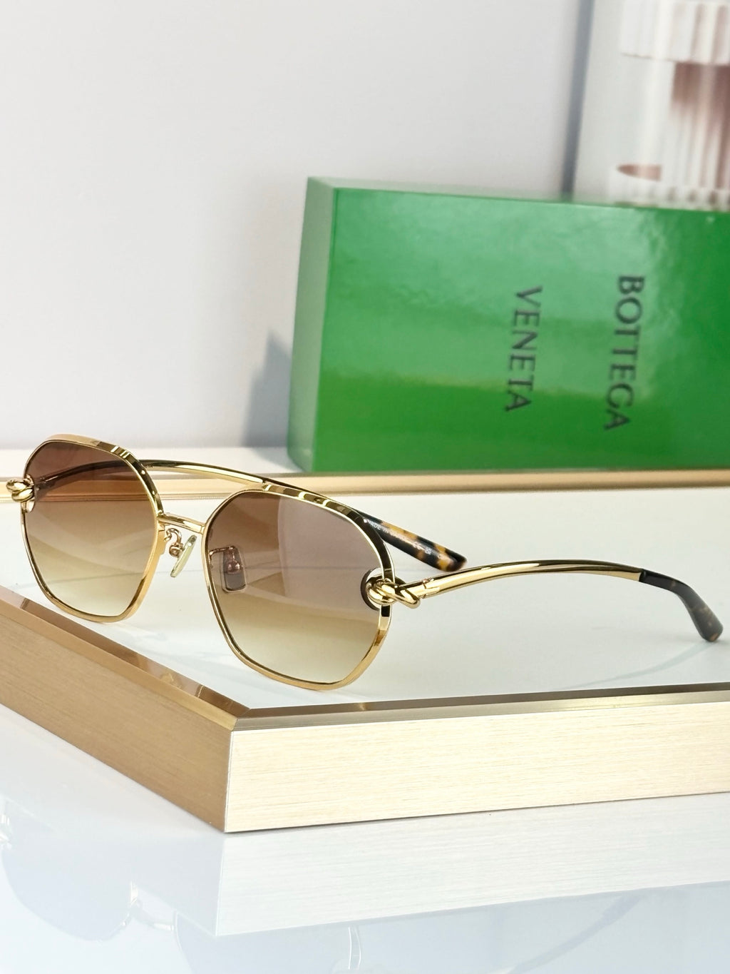 Bottega Veneta BV40073U Green Designer Sunglasses 59-18-142 mm - detail image 5