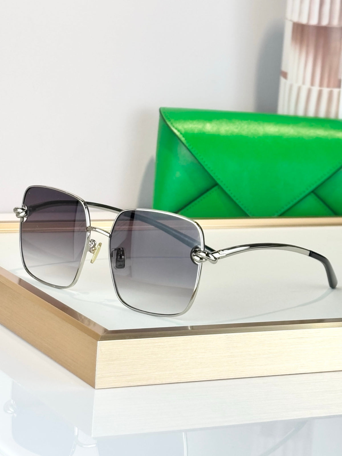 Bottega Veneta BV40074U Green Designer Sunglasses 58-18-142 mm - detail image 3