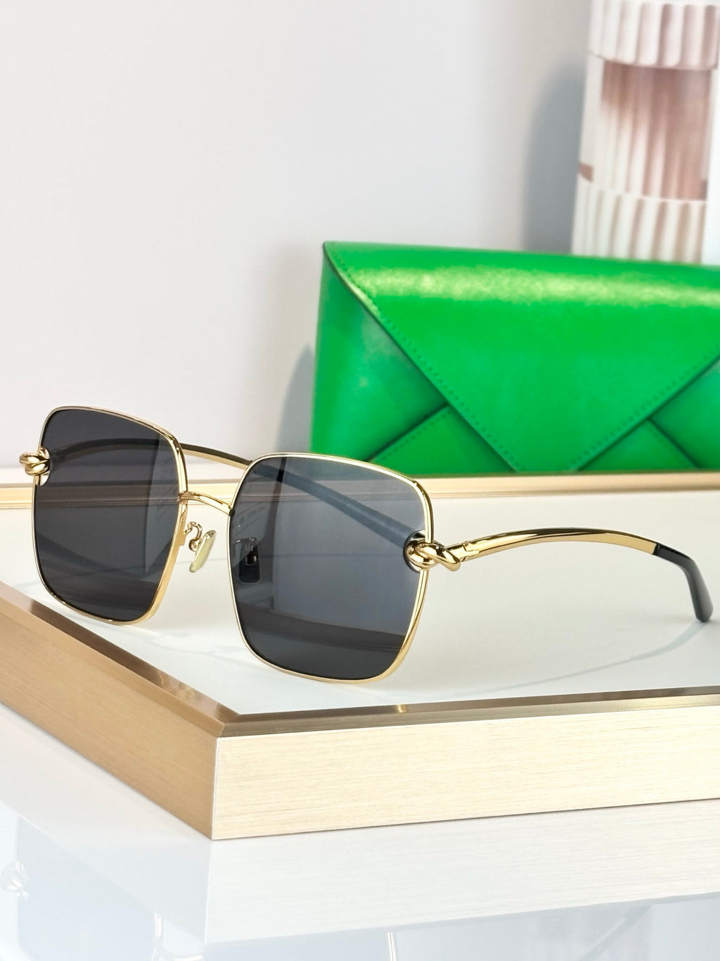 Bottega Veneta BV40074U Green Designer Sunglasses 58-18-142 mm - detail image 2