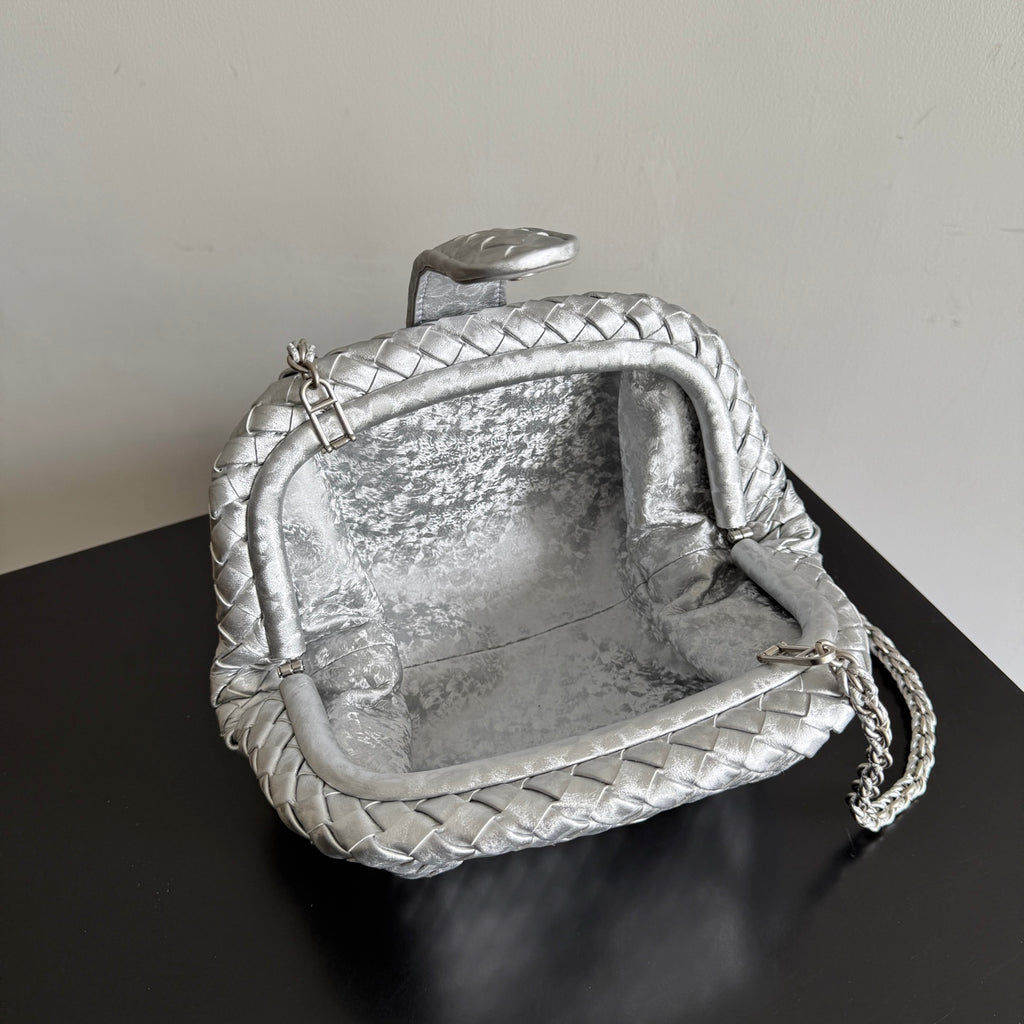 Bottega Veneta 804038 Black Clutch Bag - detail image 9