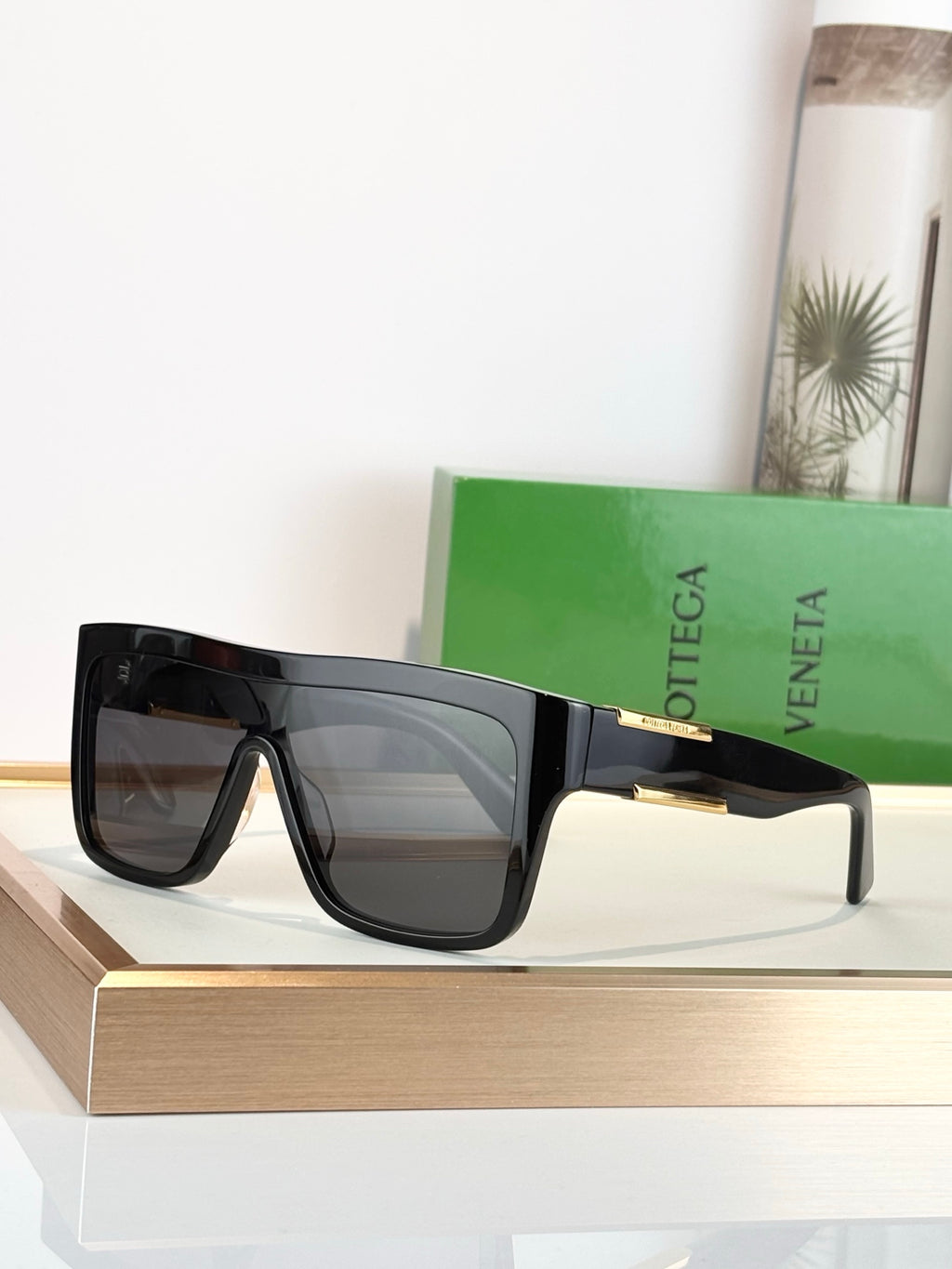 Bottega Veneta BV1451S Brown & Green Designer Sunglasses - detail image 7