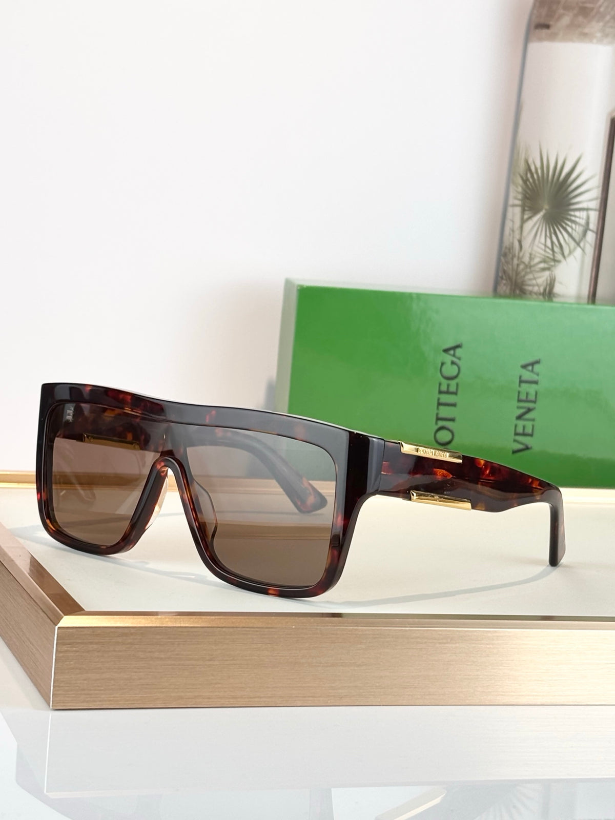Bottega Veneta BV1451S Brown & Green Designer Sunglasses - detail image 6