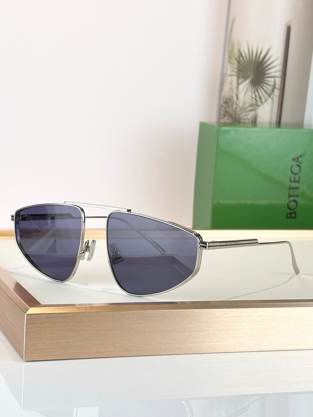 Bottega Veneta BV1466S Green Designer Sunglasses 59-19-140 mm - detail image 3