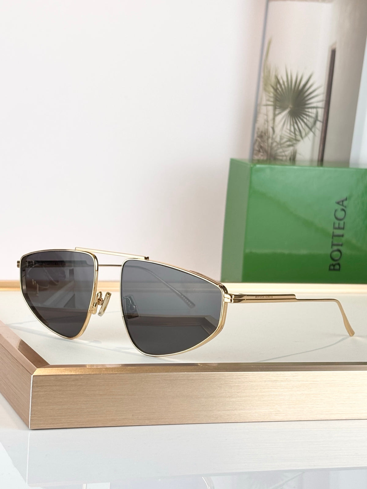 Bottega Veneta BV1466S Green Designer Sunglasses 59-19-140 mm - detail image 5