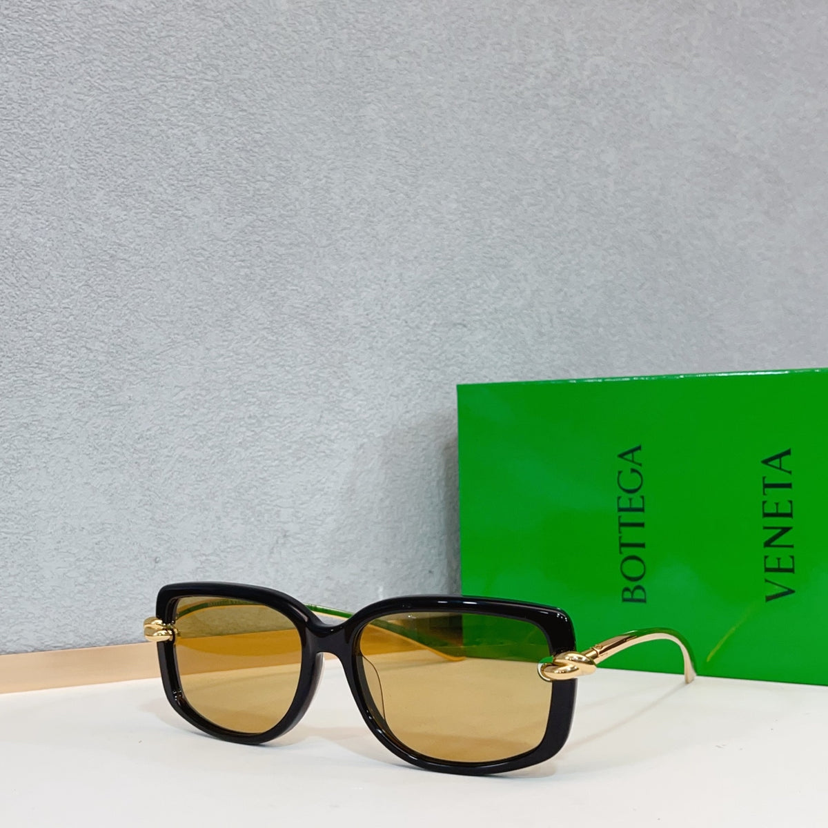Bottega Veneta BV1440S Green Designer Sunglasses 55-17-145 mm - detail image 6