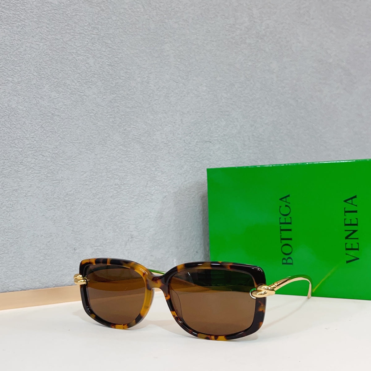 Bottega Veneta BV1440S Green Designer Sunglasses 55-17-145 mm