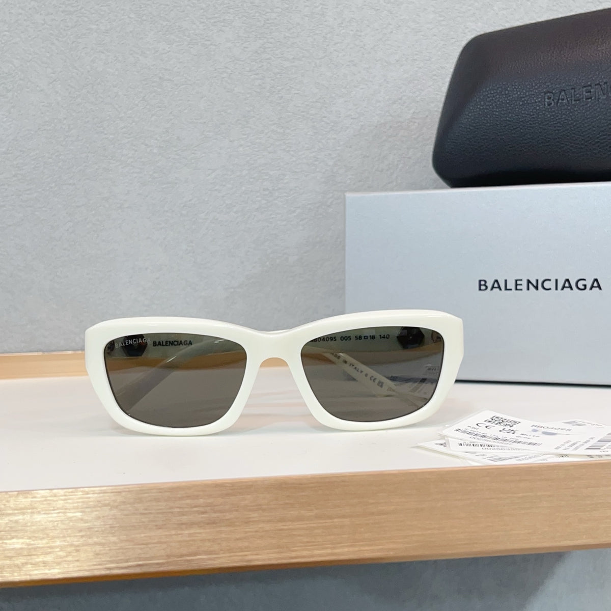 Balenciaga BB0409 Rose Gold Designer Sunglasses 58-18-140 mm Edition 2 - detail image 2