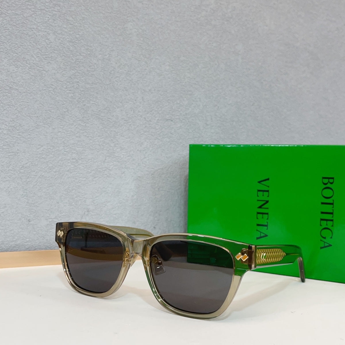 Bottega Veneta BV1402SK Green Designer Sunglasses 55-19-145 mm - detail image 3