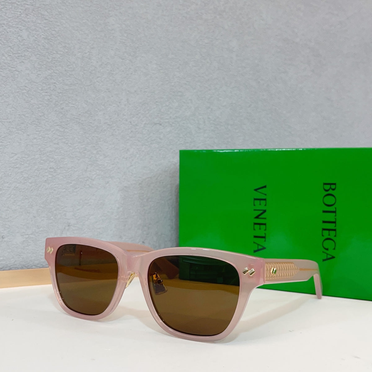 Bottega Veneta BV1402SK Green Designer Sunglasses 55-19-145 mm - detail image 2