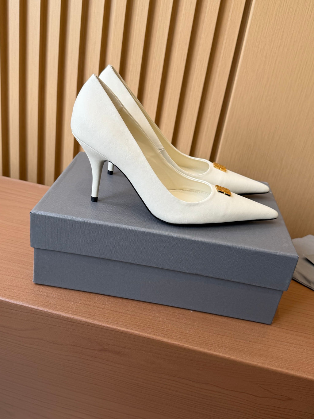 Balenciaga Rose Gold & Brown Designer Shoes EU 35-39 - detail image 2