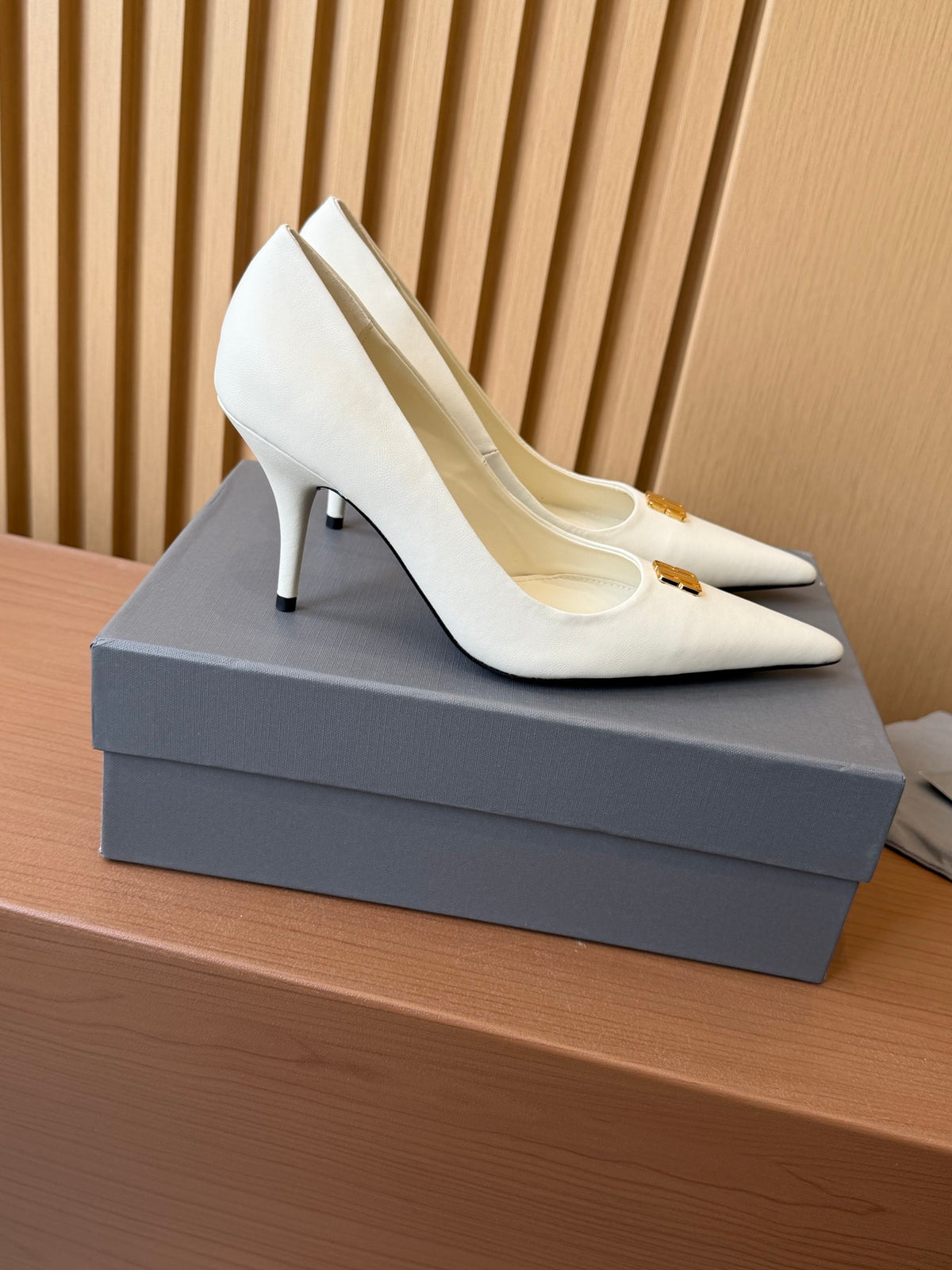 Balenciaga Rose Gold & Brown Designer Shoes EU 35-39 - detail image 2