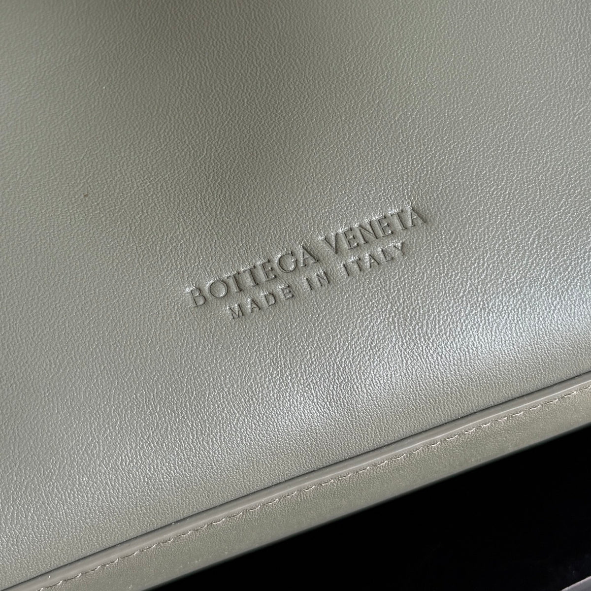 Bottega Veneta 817231 Black Designer Handbag - detail image 5