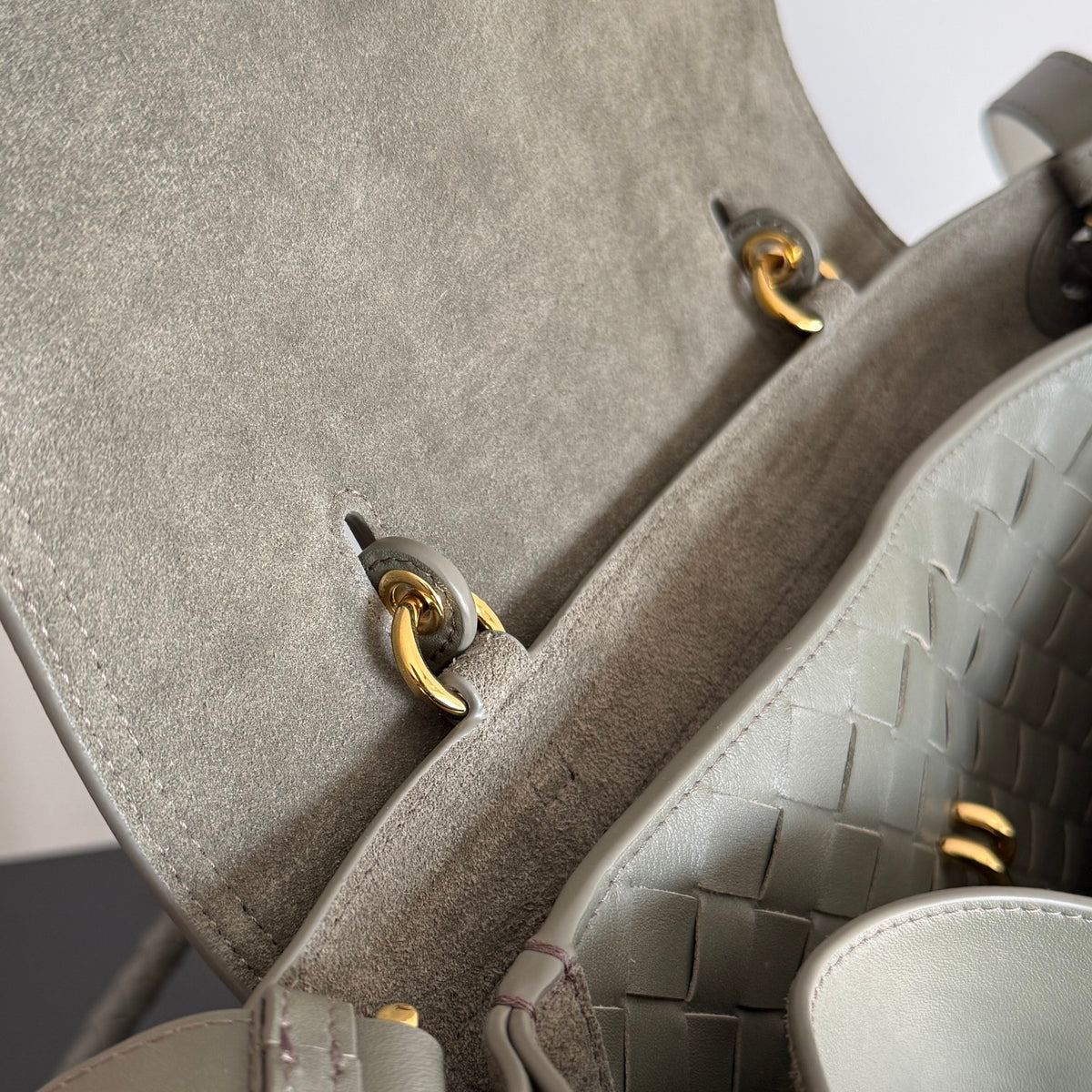 Bottega Veneta Black Designer Handbag Edition 157 - detail image 3