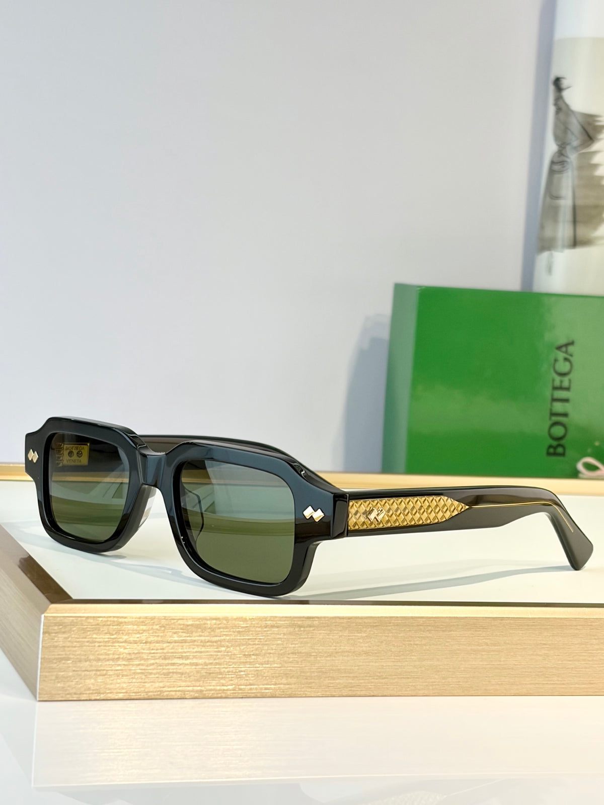 Bottega Veneta BV1442S Gold & Green Designer Sunglasses 51-20-148 mm - detail image 3
