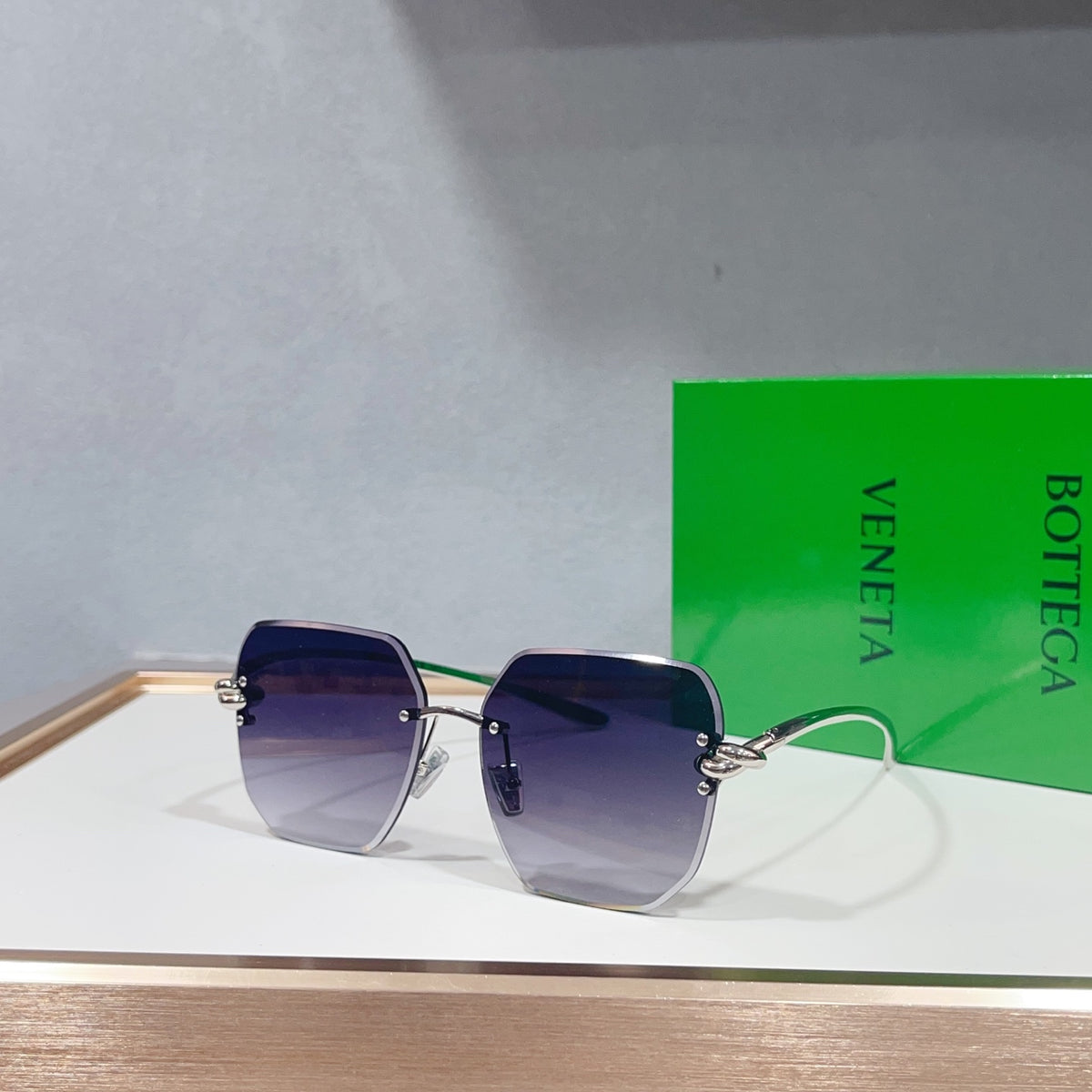 Bottega Veneta BV1438S Green Designer Sunglasses 58-12-145 mm Edition 2