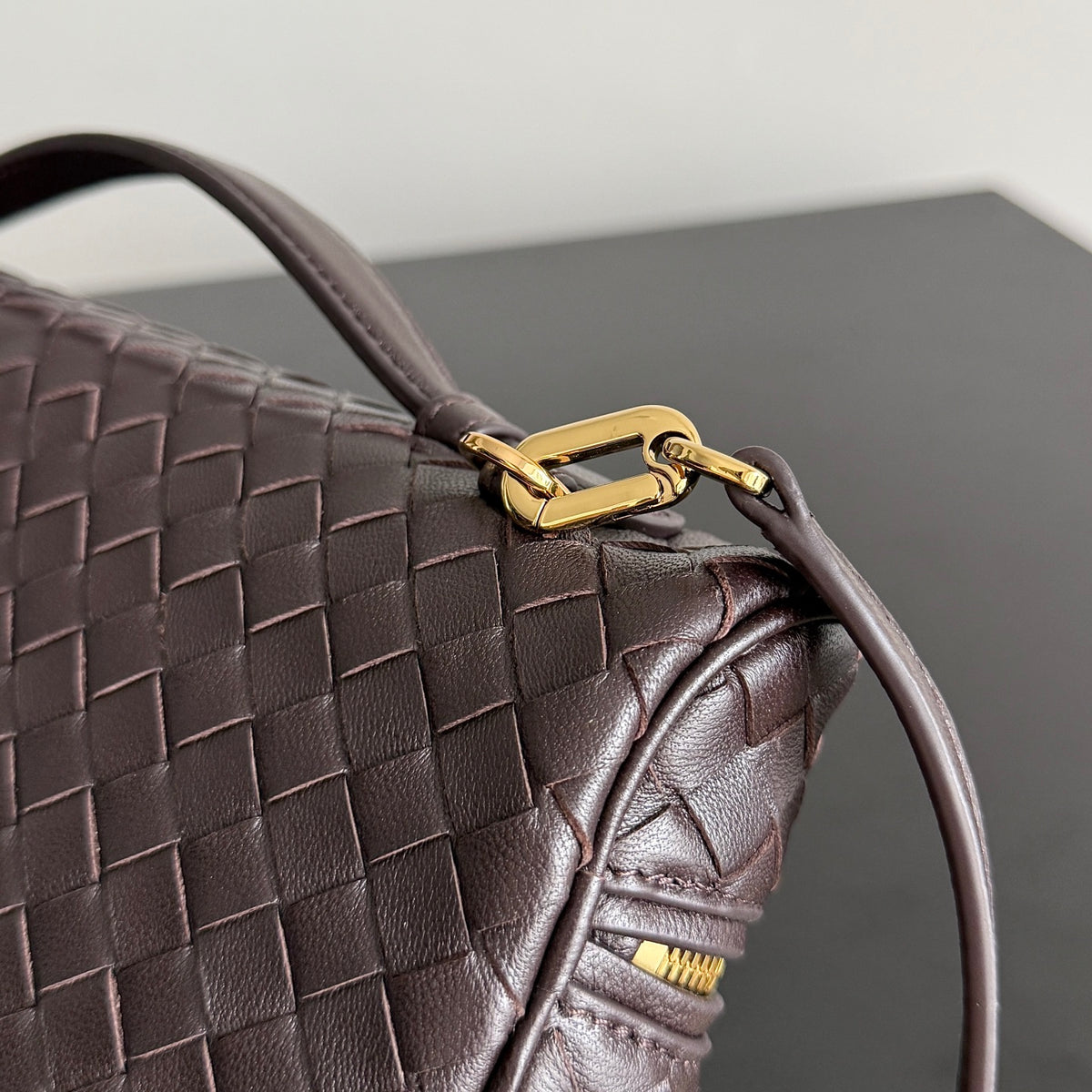 Bottega Veneta 843819 Black Designer Handbag - detail image 6