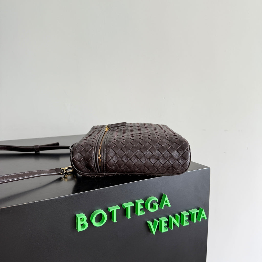 Bottega Veneta 843819 Black Designer Handbag - detail image 3