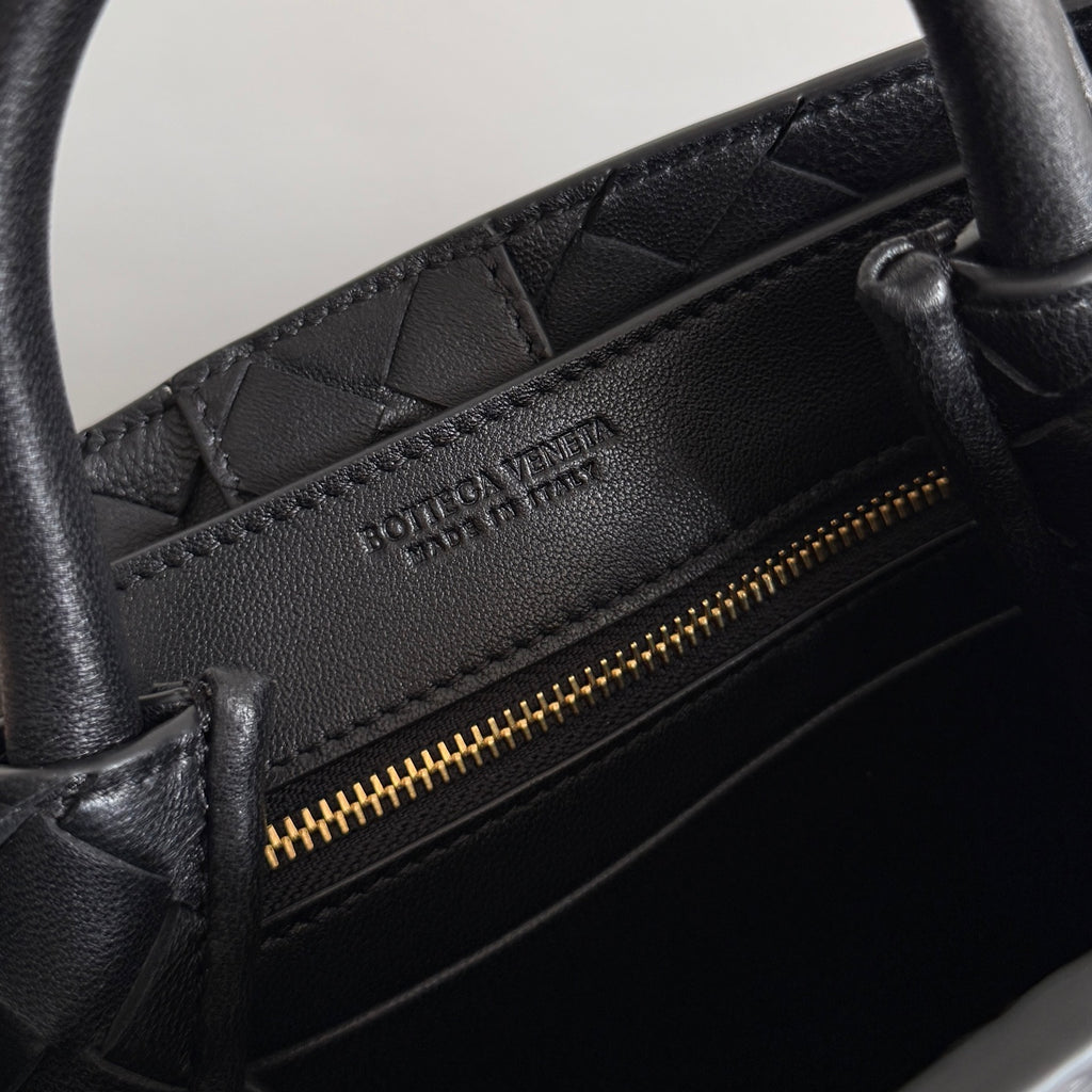 Bottega Veneta 874957 Black Mini Bag Edition 2 - detail image 8