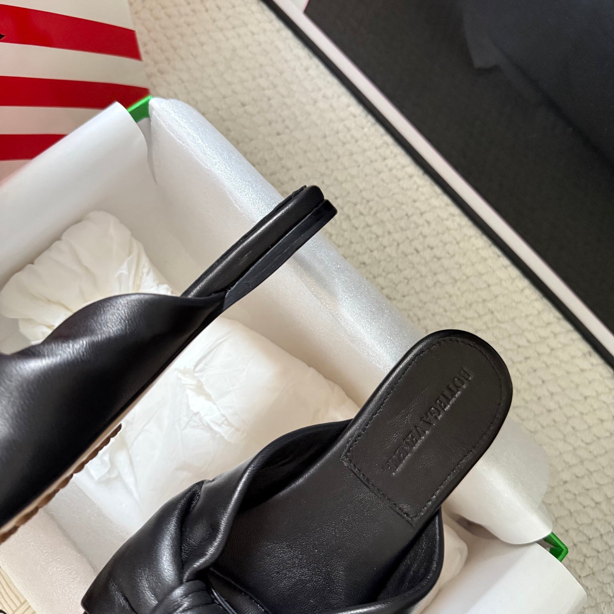 Bottega Veneta Black Slides EU 35-42 Edition 4 - detail image 5