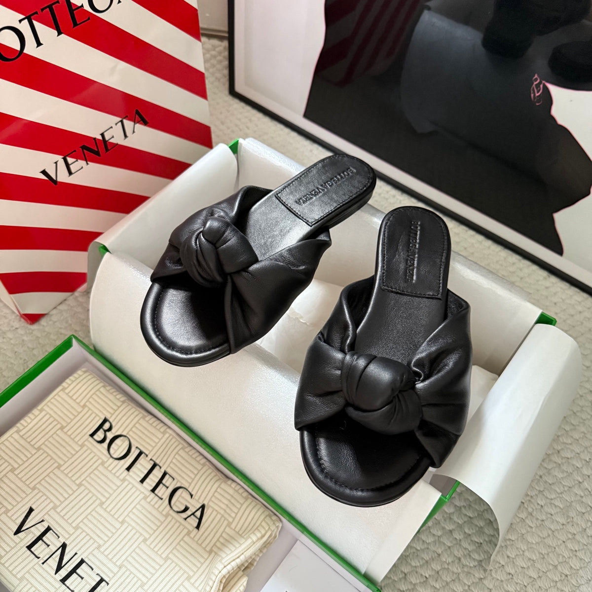Bottega Veneta Black Slides EU 35-42 Edition 4