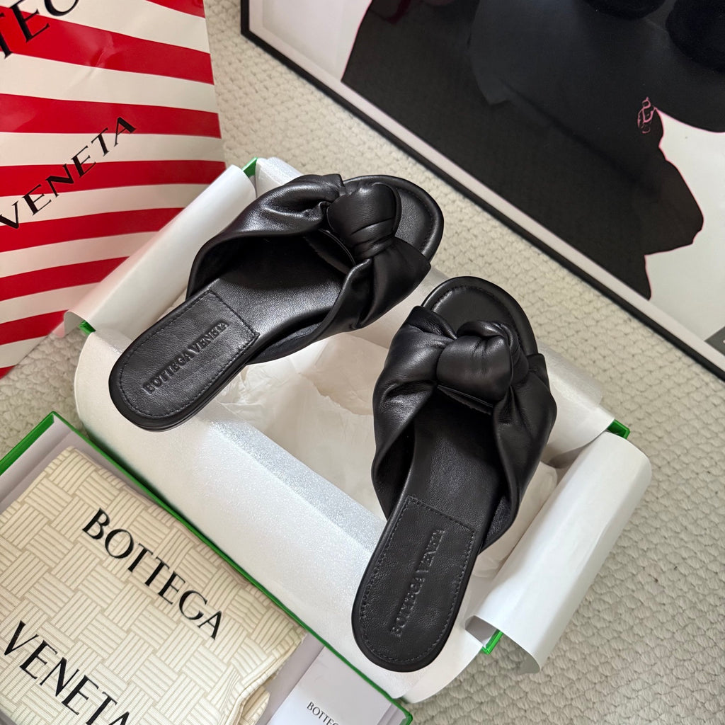 Bottega Veneta Black Slides EU 35-42 Edition 4 - detail image 6