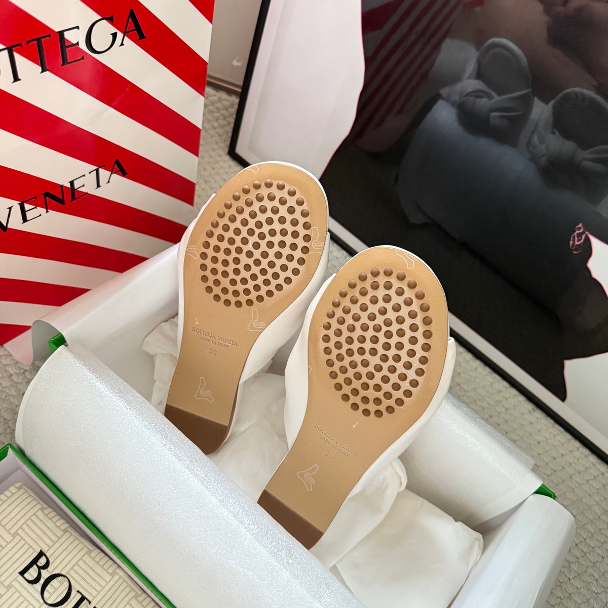 Bottega Veneta Black Slides EU 35-42 Edition 3 - detail image 9