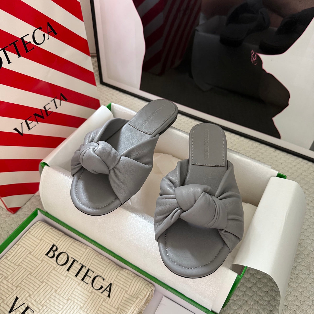 Bottega Veneta Black Slides EU 35-42 Edition 2
