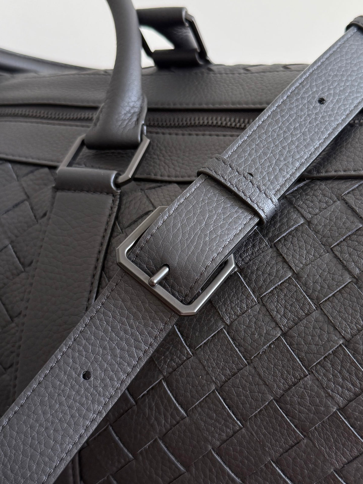 Bottega Veneta 795287 Black Designer Handbag - detail image 4