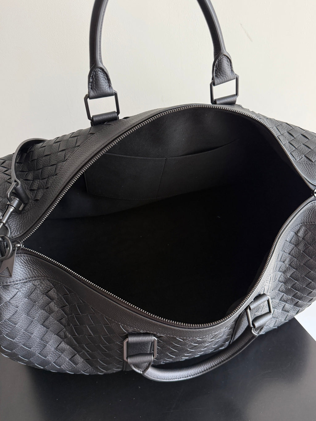 Bottega Veneta 795287 Black Designer Handbag - detail image 9