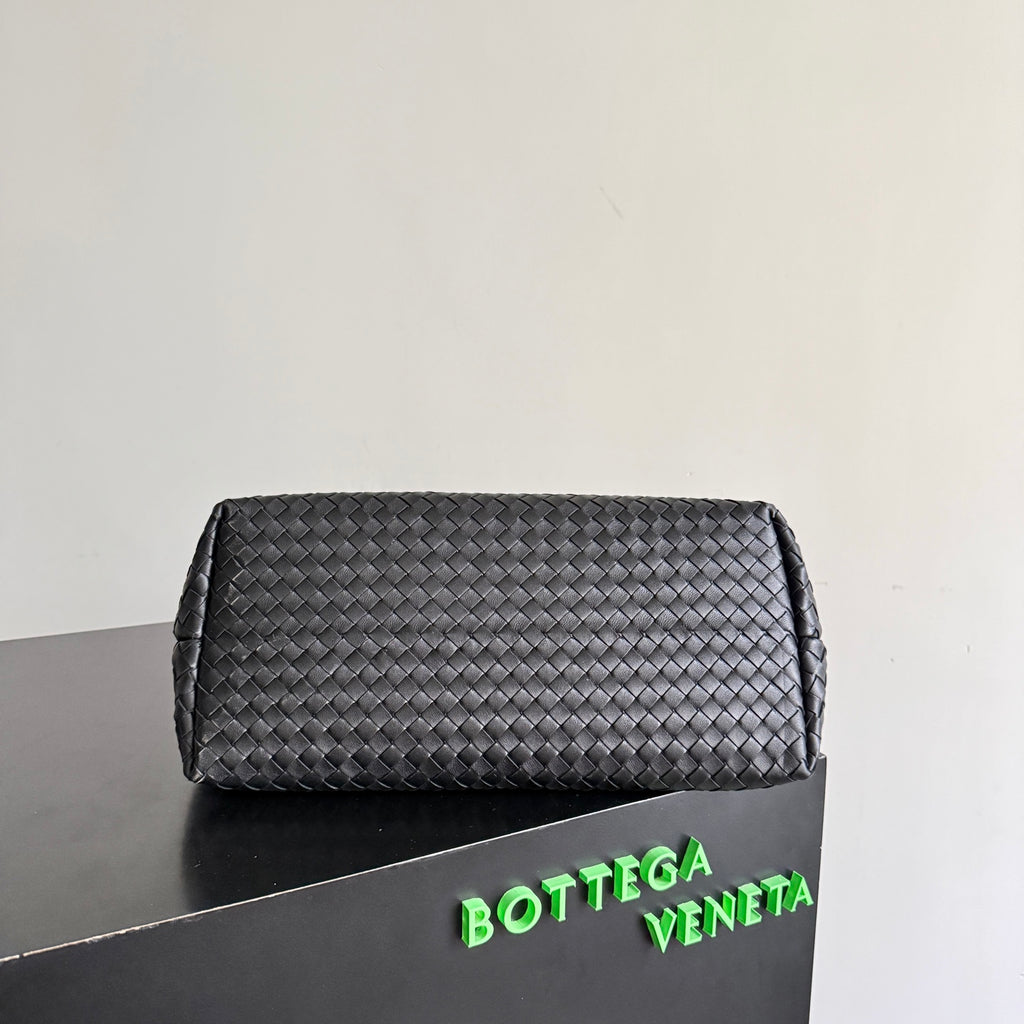 Bottega Veneta 868128 Black Designer Handbag - detail image 3