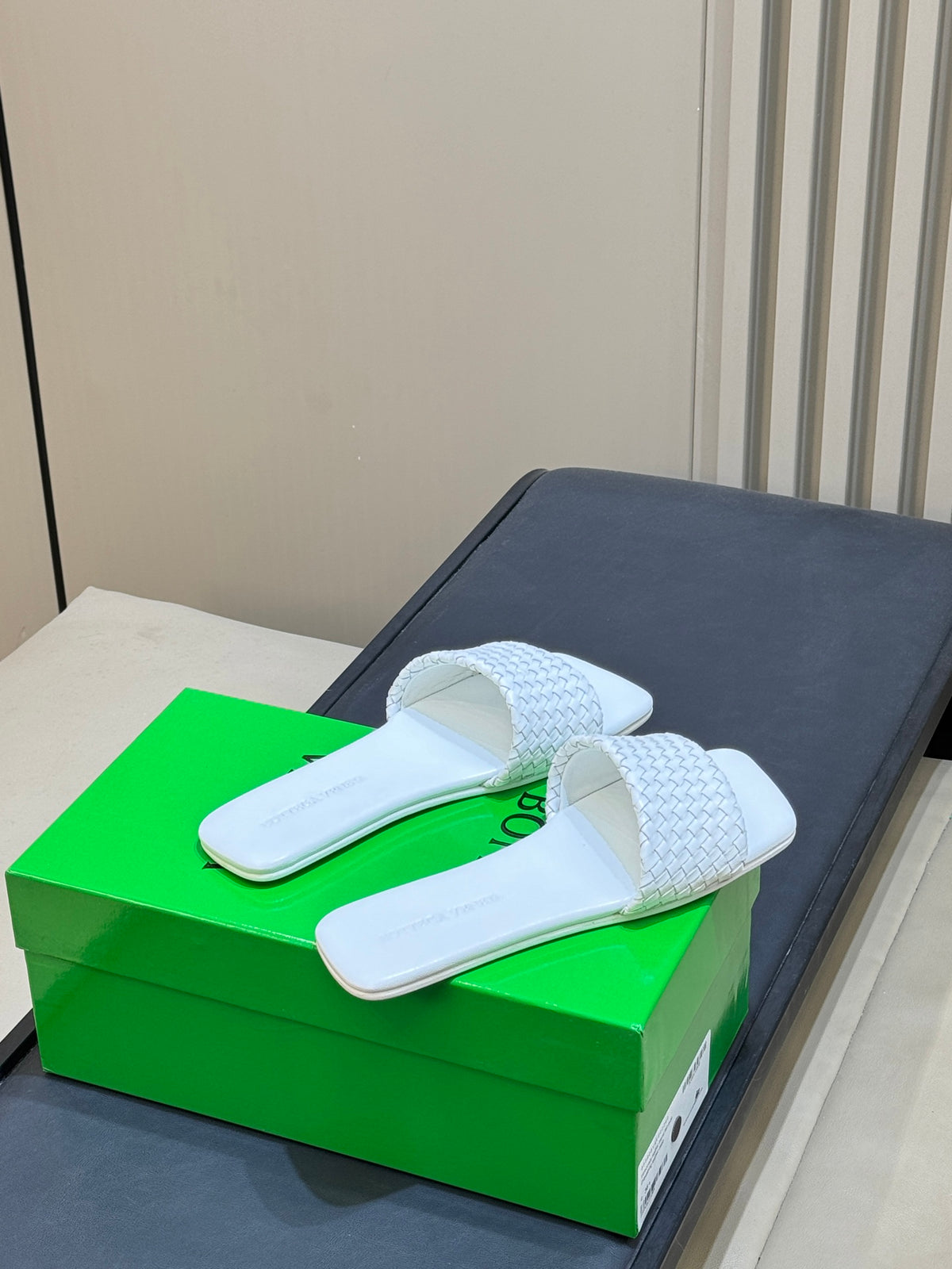 Bottega Veneta Green Slides EU 35-41 - detail image 3