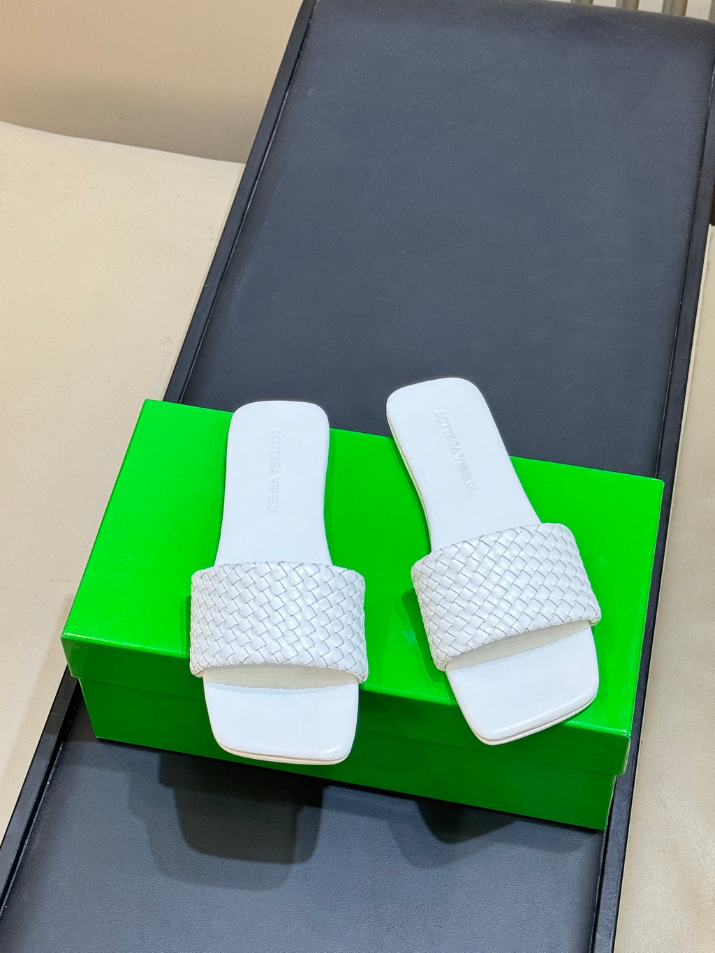 Bottega Veneta Green Slides EU 35-41 - detail image 2