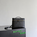 Bottega Veneta 843819 Black Designer Handbag Edition 2