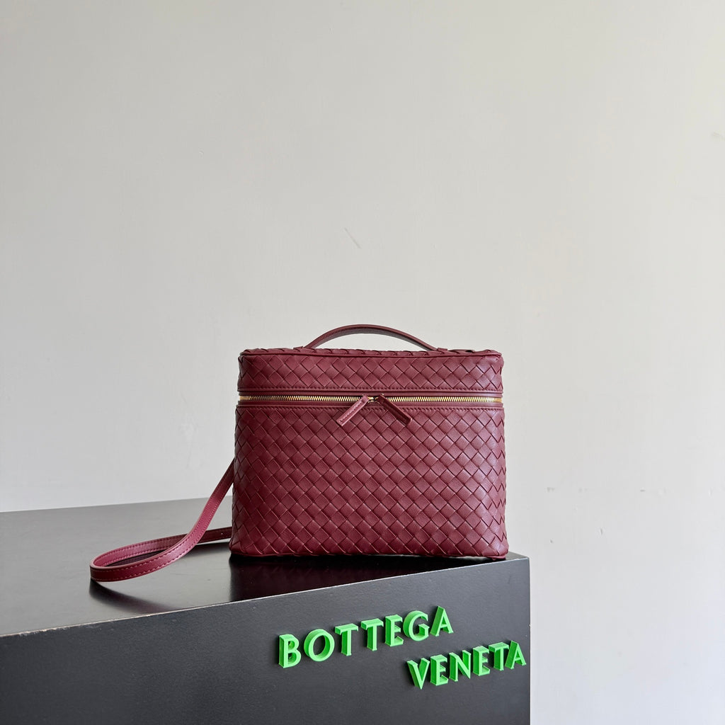 Bottega Veneta 843819 Red Designer Handbag