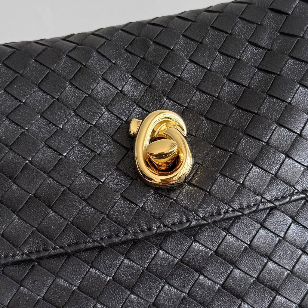 Bottega Veneta 876648 Black Chain Bag Edition 2 - detail image 5
