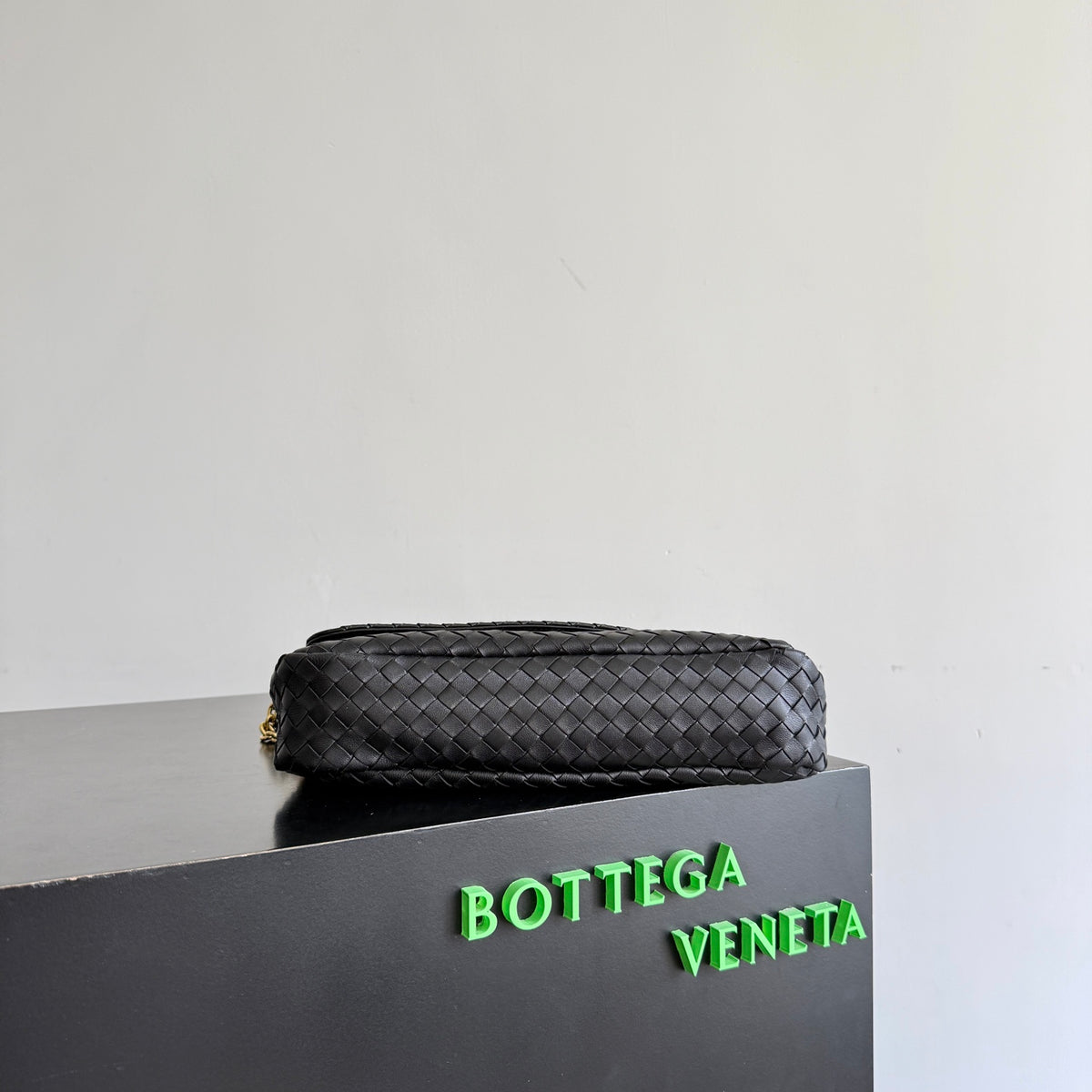 Bottega Veneta 876648 Black Chain Bag Edition 2 - detail image 4