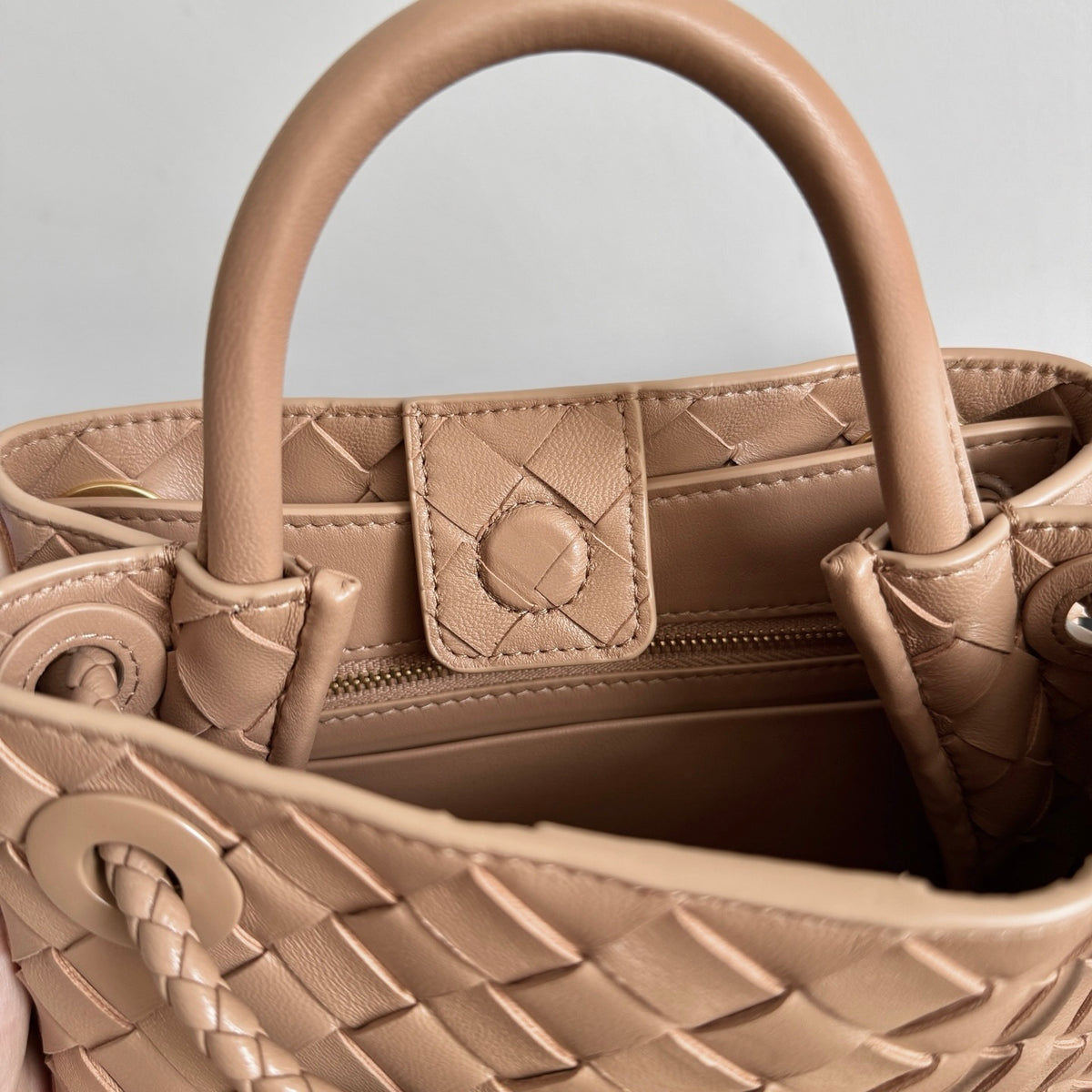 Bottega Veneta 874957 Silver Card Holder - detail image 9
