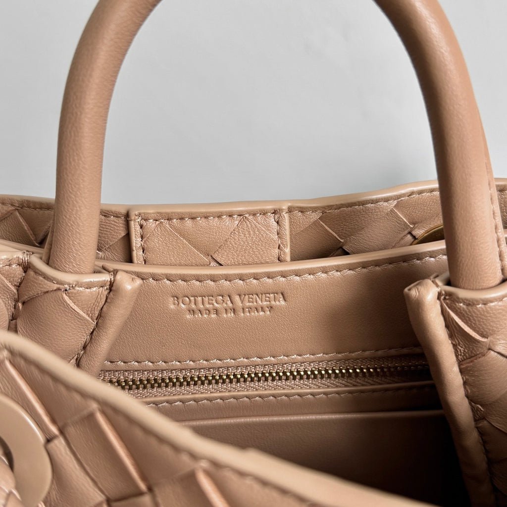 Bottega Veneta 874957 Silver Card Holder - detail image 8