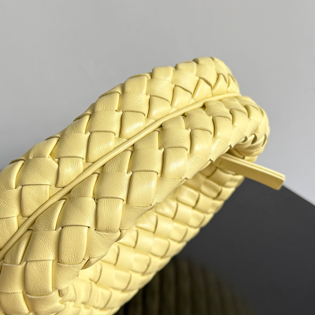 Bottega Veneta 867031 Gold Designer Handbag - detail image 4