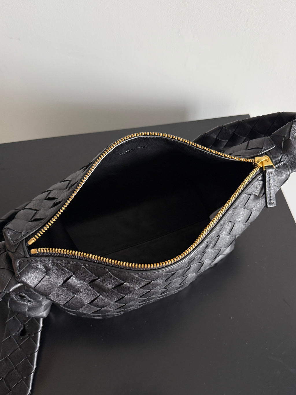 Bottega Veneta 856617 Black Hobo Bag - detail image 9