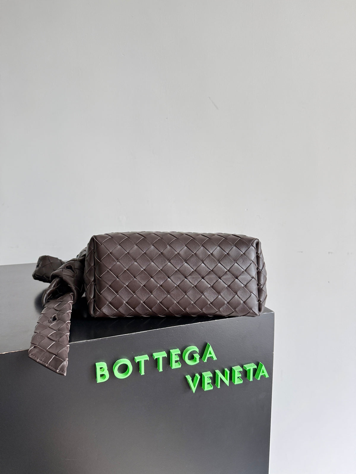 Bottega Veneta 856617 Black Hobo Bag Edition 2 - detail image 8