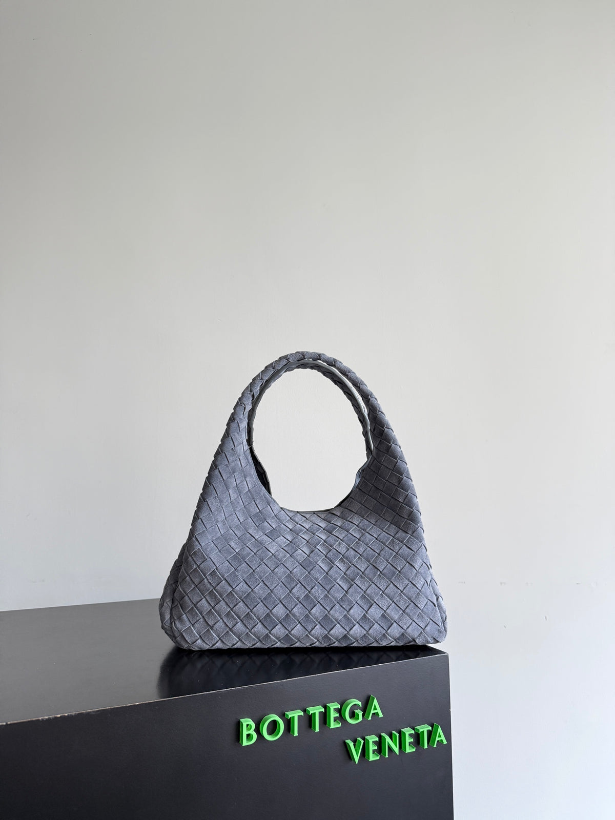 Bottega Veneta 844249 Black Designer Handbag