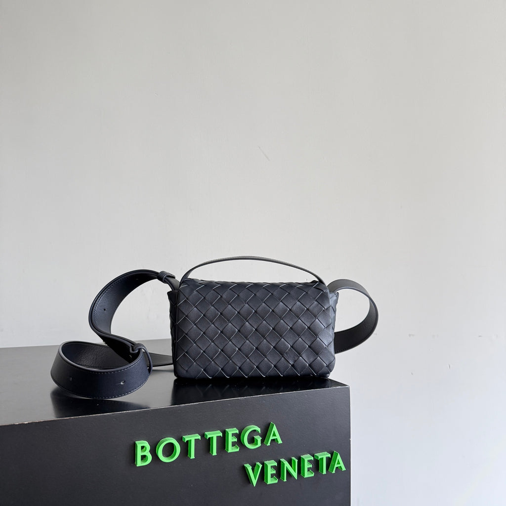 Bottega Veneta 857931 Black Designer Wallet