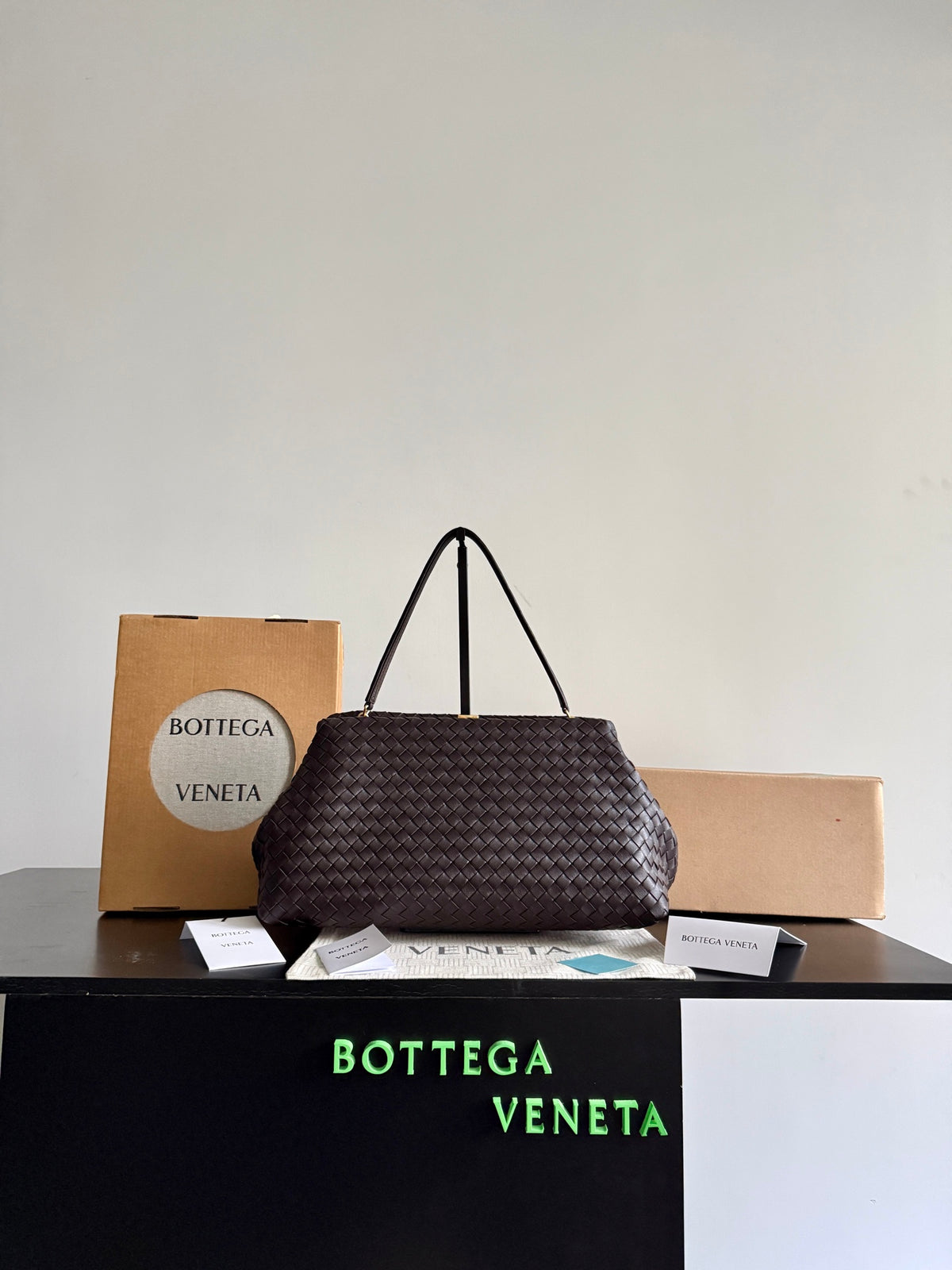 Bottega Veneta Brown Designer Handbag Edition 3