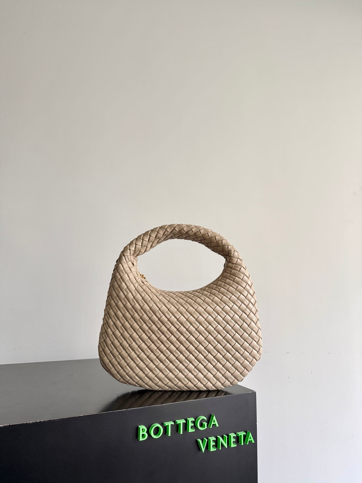 Bottega Veneta 856736 Black Hobo Bag