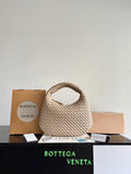 Bottega Veneta Black Designer Handbag Edition 64
