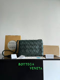 Bottega Veneta Black Designer Handbag Edition 80